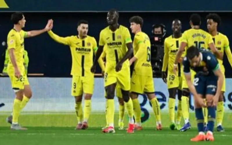 رباعية فياريال.. الغواصات الصفراء تكتسح إسبانيول وتعزز مكانتها في المربع الذهبي للبيرنبيو